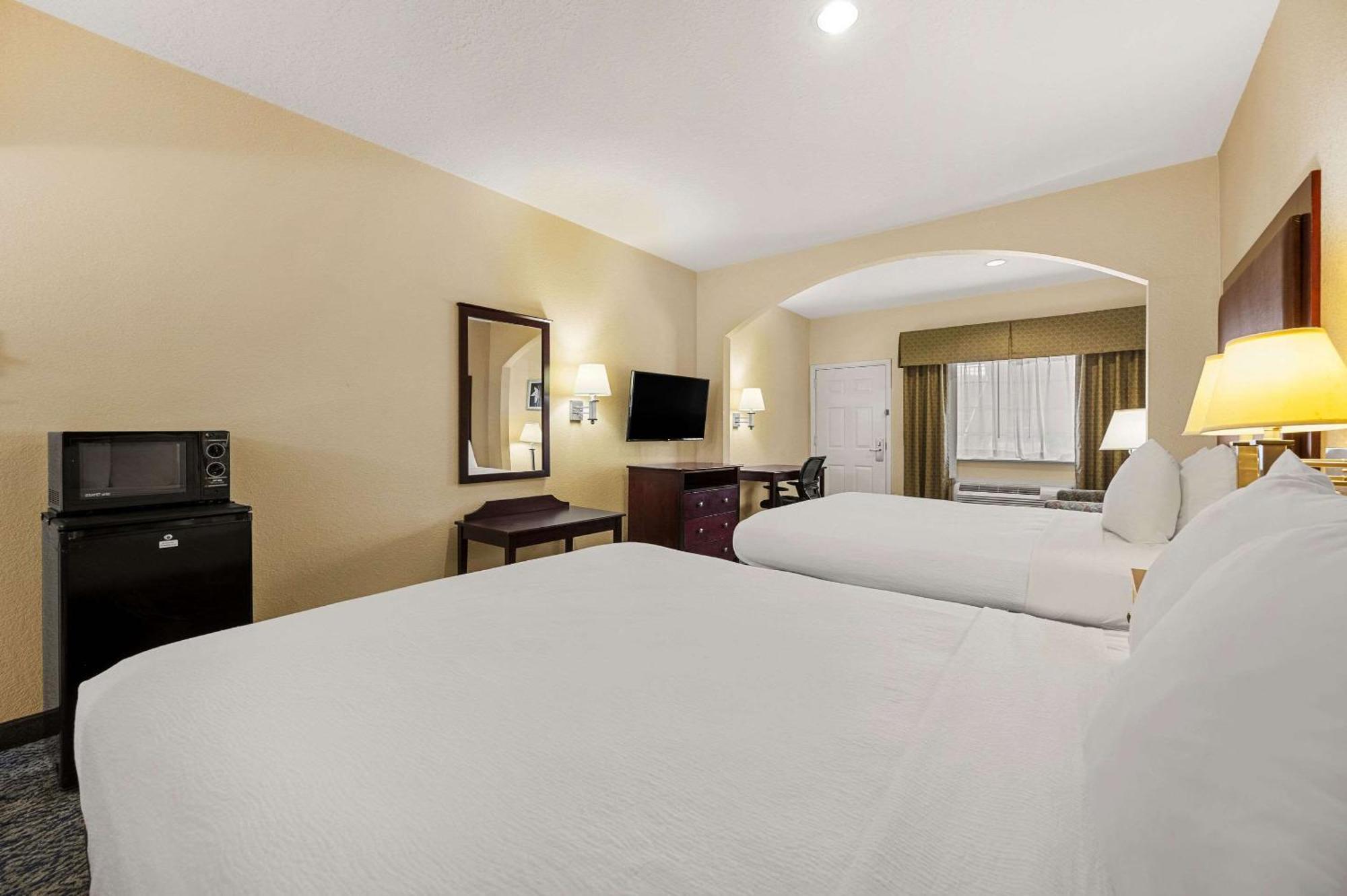 Quality Inn & Suites Cypress Buitenkant foto