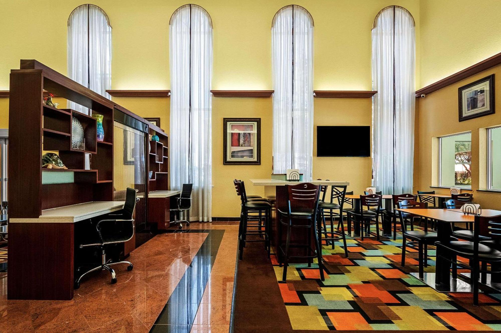 Quality Inn & Suites Cypress Buitenkant foto