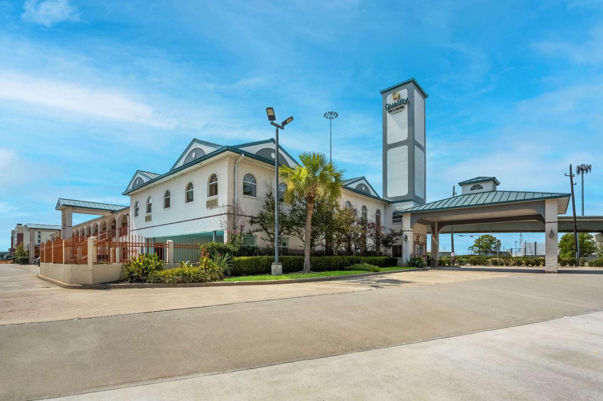 Quality Inn & Suites Cypress Buitenkant foto