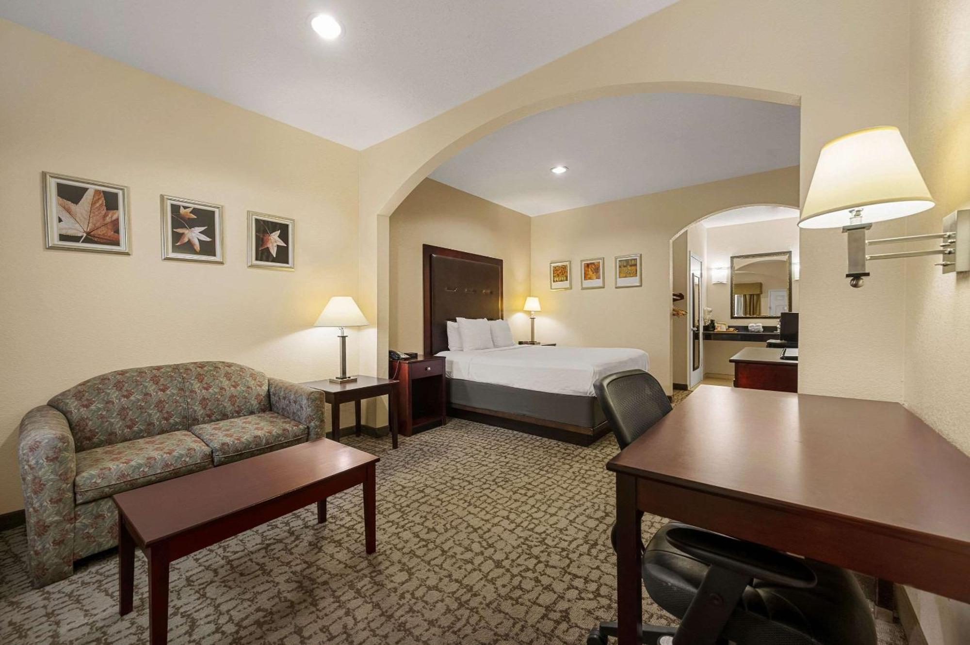 Quality Inn & Suites Cypress Buitenkant foto