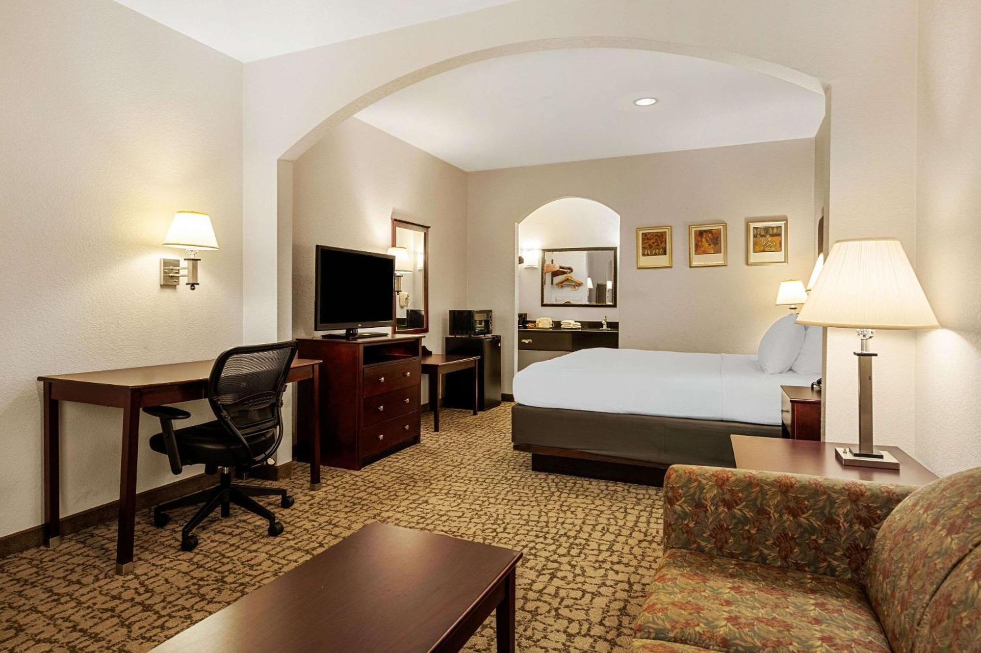 Quality Inn & Suites Cypress Buitenkant foto